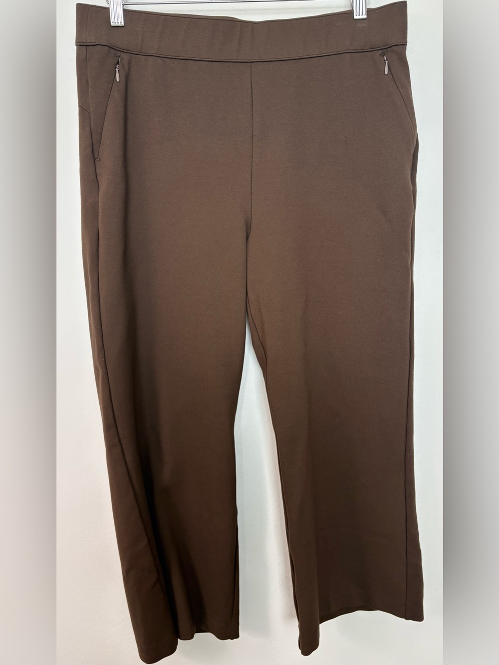 Tuckernuck Women’s Chocolate September Compression Pants Size XL Sku #81